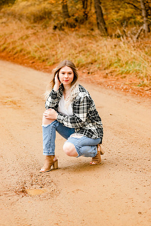 Natalee H - Class of 2022 - IMG_1019 - October 24, 2021 - Radiant Photography by Selina - Selina Gilchrist