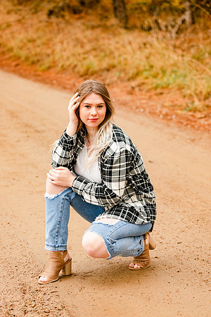 Natalee H - Class of 2022 - IMG_1022 - October 24, 2021 - Radiant Photography by Selina - Selina Gilchrist