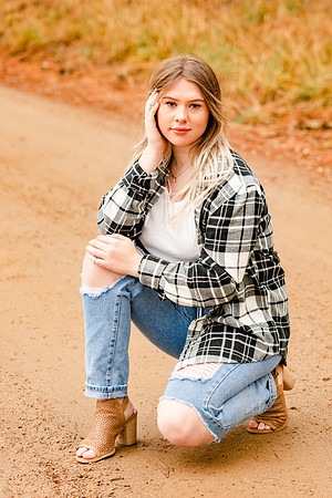 Natalee H - Class of 2022 - IMG_1028 - October 24, 2021 - Radiant Photography by Selina - Selina Gilchrist