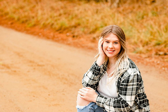 Natalee H - Class of 2022 - IMG_1032 - October 24, 2021 - Radiant Photography by Selina - Selina Gilchrist