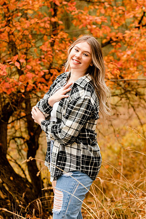 Natalee H - Class of 2022 - IMG_1037 - October 24, 2021 - Radiant Photography by Selina - Selina Gilchrist