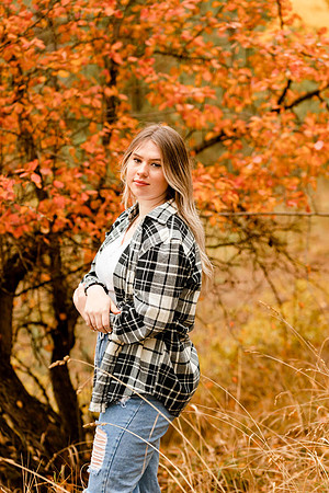 Natalee H - Class of 2022 - IMG_1043 - October 24, 2021 - Radiant Photography by Selina - Selina Gilchrist