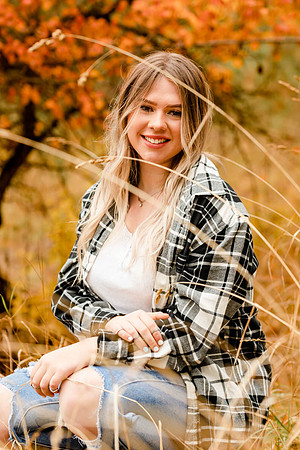 Natalee H - Class of 2022 - IMG_1056 - October 24, 2021 - Radiant Photography by Selina - Selina Gilchrist