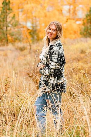 Natalee H - Class of 2022 - IMG_1070 - October 24, 2021 - Radiant Photography by Selina - Selina Gilchrist