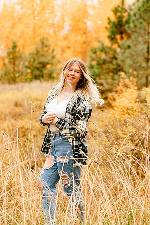 Natalee H - Class of 2022 - IMG_1087 - October 24, 2021 - Radiant Photography by Selina - Selina Gilchrist