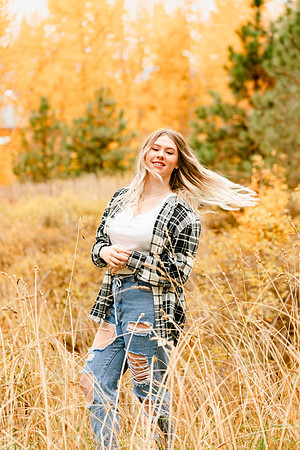 Natalee H - Class of 2022 - IMG_1090 - October 24, 2021 - Radiant Photography by Selina - Selina Gilchrist