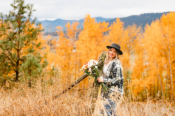 Natalee H - Class of 2022 - IMG_1108 - October 24, 2021 - Radiant Photography by Selina - Selina Gilchrist