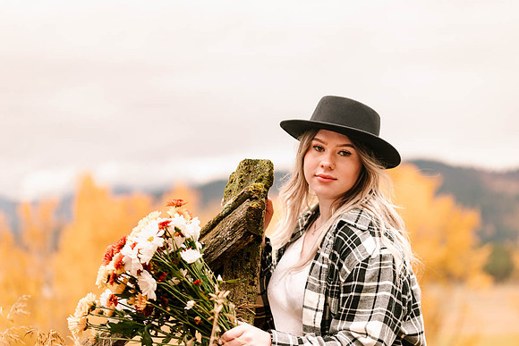 Natalee H - Class of 2022 - IMG_1123 - October 24, 2021 - Radiant Photography by Selina - Selina Gilchrist
