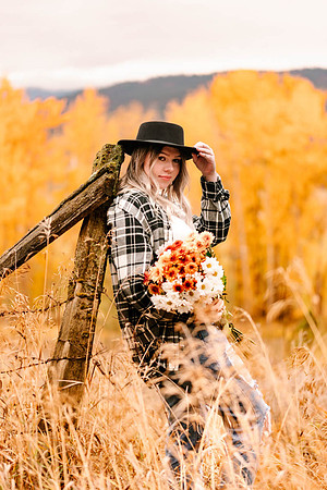 Natalee H - Class of 2022 - IMG_1132 - October 24, 2021 - Radiant Photography by Selina - Selina Gilchrist