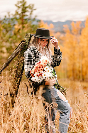 Natalee H - Class of 2022 - IMG_1137 - October 24, 2021 - Radiant Photography by Selina - Selina Gilchrist