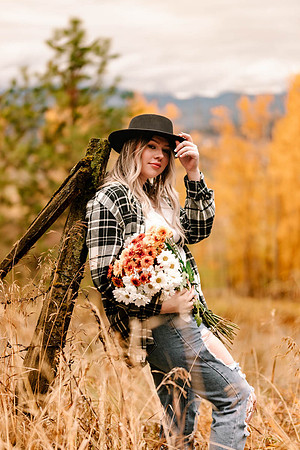 Natalee H - Class of 2022 - IMG_1139 - October 24, 2021 - Radiant Photography by Selina - Selina Gilchrist