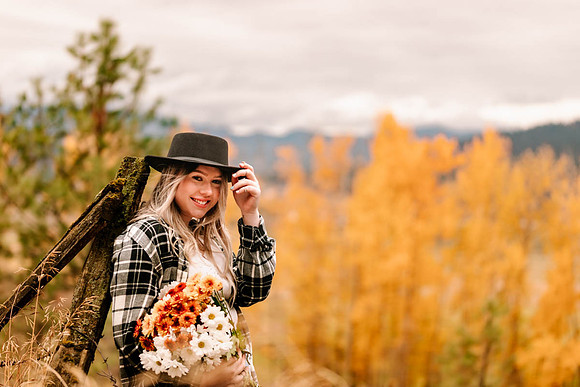 Natalee H - Class of 2022 - IMG_1145 - October 24, 2021 - Radiant Photography by Selina - Selina Gilchrist
