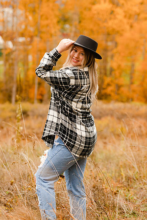Natalee H - Class of 2022 - IMG_1210 - October 24, 2021 - Radiant Photography by Selina - Selina Gilchrist