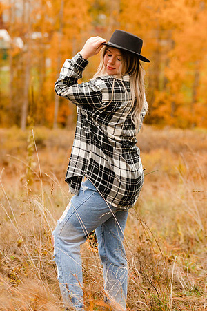 Natalee H - Class of 2022 - IMG_1214 - October 24, 2021 - Radiant Photography by Selina - Selina Gilchrist