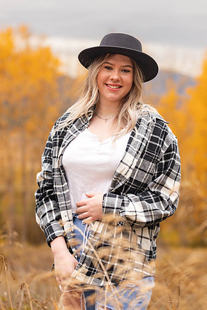 Natalee H - Class of 2022 - IMG_1238 - October 24, 2021 - Radiant Photography by Selina - Selina Gilchrist