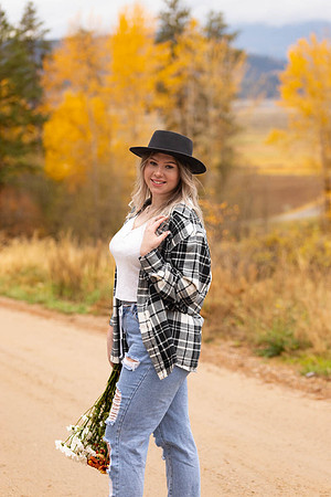 Natalee H - Class of 2022 - IMG_1255 - October 24, 2021 - Radiant Photography by Selina - Selina Gilchrist
