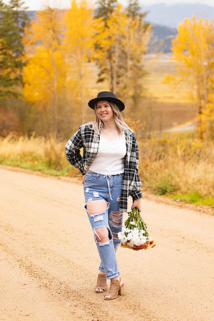Natalee H - Class of 2022 - IMG_1301 - October 24, 2021 - Radiant Photography by Selina - Selina Gilchrist