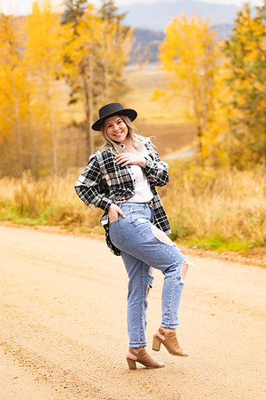 Natalee H - Class of 2022 - IMG_1317 - October 24, 2021 - Radiant Photography by Selina - Selina Gilchrist