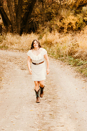 Kaylee G - Class of 2022 - IMG_1347 - October 24, 2021 - Radiant Photography by Selina - Selina Gilchrist