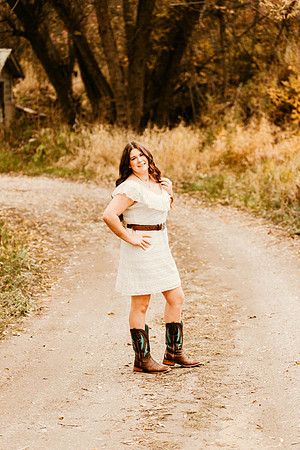 Kaylee G - Class of 2022 - IMG_1354 - October 24, 2021 - Radiant Photography by Selina - Selina Gilchrist