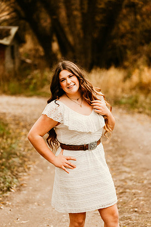 Kaylee G - Class of 2022 - IMG_1359 - October 24, 2021 - Radiant Photography by Selina - Selina Gilchrist