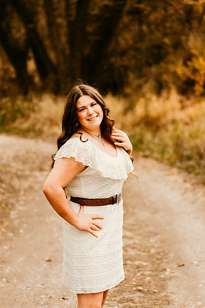 Kaylee G - Class of 2022 - IMG_1357 - October 24, 2021 - Radiant Photography by Selina - Selina Gilchrist