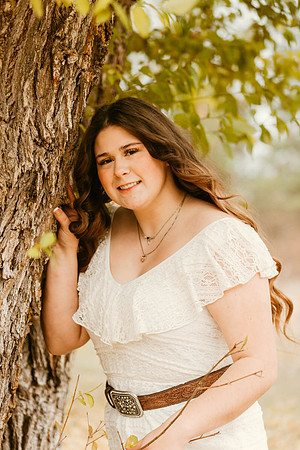 Kaylee G - Class of 2022 - IMG_1374 - October 24, 2021 - Radiant Photography by Selina - Selina Gilchrist