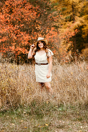 Kaylee G - Class of 2022 - IMG_1392 - October 24, 2021 - Radiant Photography by Selina - Selina Gilchrist