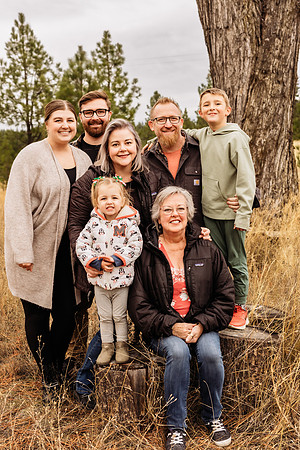 Darcy M & family 11-16-24 - AW2A1398 - ©Selina Gilchrist