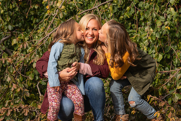 IMG_6741- Randi Kyle & Family - Finch Arboretum - October 12, 2019 Radiant Photography by Selina - Selina Gilchrist