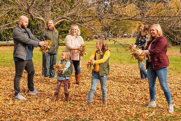 IMG_6745- Randi Kyle & Family - Finch Arboretum - October 12, 2019 Radiant Photography by Selina - Selina Gilchrist