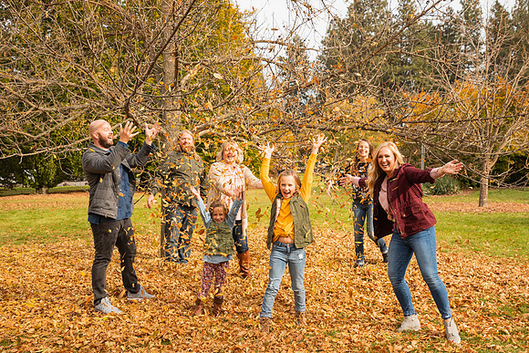 IMG_6750- Randi Kyle & Family - Finch Arboretum - October 12, 2019 Radiant Photography by Selina - Selina Gilchrist