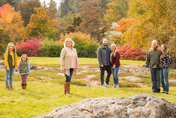 IMG_6764- Randi Kyle & Family - Finch Arboretum - October 12, 2019 Radiant Photography by Selina - Selina Gilchrist
