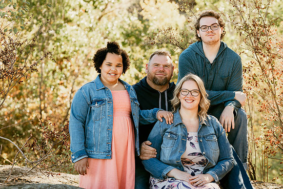 Bree & Arron Family - Mirabeau Point Park - IMG_2787 - October 03, 2021 - Radiant Photography by Selina - Selina Gilchrist