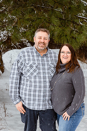 Lori & Paul Larsen - Christmas Eve 2021 - IMG_0681 - December 24, 2021 - ©Selina Gilchrist509-270-9015-www.RadiantPhotographyBySelina.com
