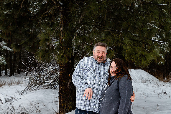 Lori & Paul Larsen - Christmas Eve 2021 - IMG_0684 - December 24, 2021 - ©Selina Gilchrist509-270-9015-www.RadiantPhotographyBySelina.com