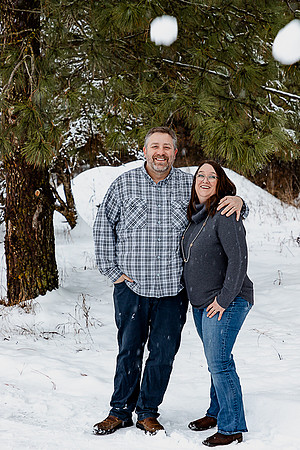 Lori & Paul Larsen - Christmas Eve 2021 - IMG_0692 - December 24, 2021 - ©Selina Gilchrist509-270-9015-www.RadiantPhotographyBySelina.com