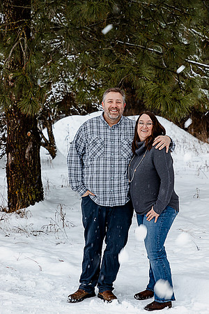 Lori & Paul Larsen - Christmas Eve 2021 - IMG_0694 - December 24, 2021 - ©Selina Gilchrist509-270-9015-www.RadiantPhotographyBySelina.com