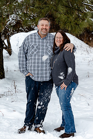 Lori & Paul Larsen - Christmas Eve 2021 - IMG_0696 - December 24, 2021 - ©Selina Gilchrist509-270-9015-www.RadiantPhotographyBySelina.com