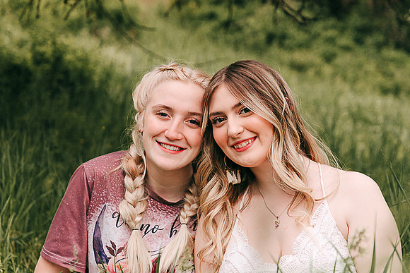 Maddy B Spring - Class of 2022 - IMG_3761 - May 26, 2022 - ©Radiant Photography by Selina - Selina Gilchrist