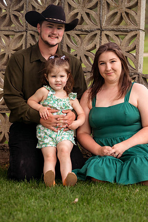 McNiven Family 2023 -IMG_0887 - June 17, 2023 - Radiant Photography by Selina - Selina Gilchrist