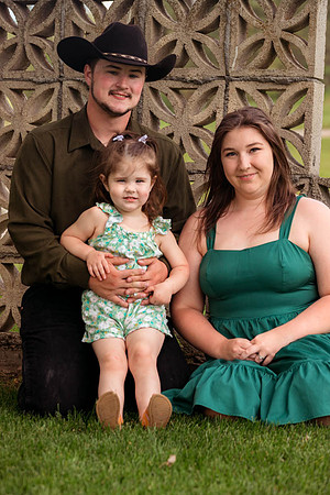 McNiven Family 2023 -IMG_0888 - June 17, 2023 - Radiant Photography by Selina - Selina Gilchrist