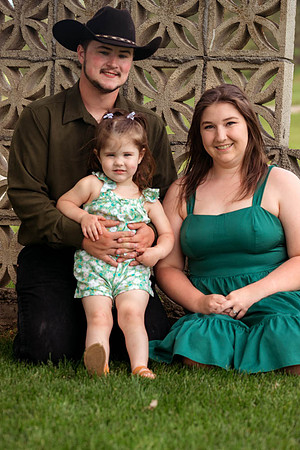 McNiven Family 2023 -IMG_0889 - June 17, 2023 - Radiant Photography by Selina - Selina Gilchrist