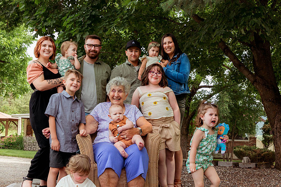 McNiven Family 2023 -IMG_1590 - June 17, 2023 - Radiant Photography by Selina - Selina Gilchrist