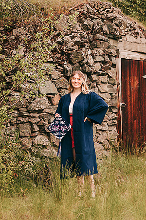 Maddy B Spring - Class of 2022 - IMG_3764 - May 26, 2022 - ©Radiant Photography by Selina - Selina Gilchrist