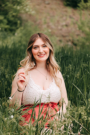 Maddy B Spring - Class of 2022 - IMG_3686 - May 26, 2022 - ©Radiant Photography by Selina - Selina Gilchrist