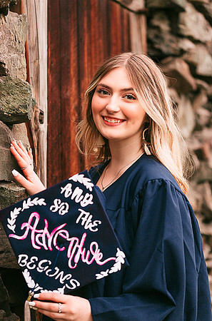 Maddy B Spring - Class of 2022 - IMG_3800 - May 26, 2022 - ©Radiant Photography by Selina - Selina Gilchrist