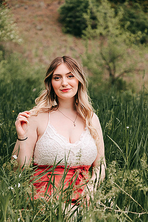 Maddy B Spring - Class of 2022 - IMG_3689 - May 26, 2022 - ©Radiant Photography by Selina - Selina Gilchrist