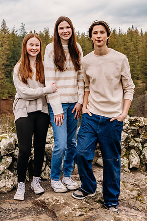 Barb S Family - 12-08-2024 - AW2A7511 - ©Selina Gilchrist