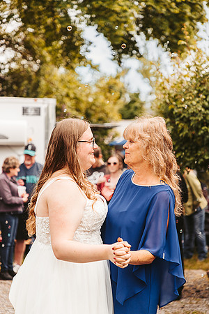 Brittany & Daren Wedding - reception -IMG_5296 - June 04, 2022 - ©Radiant Photography by Selina - Selina Gilchrist